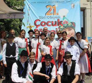 21. Türk Dünyası Çocuk Şöleni Tanıtım Gösterisi