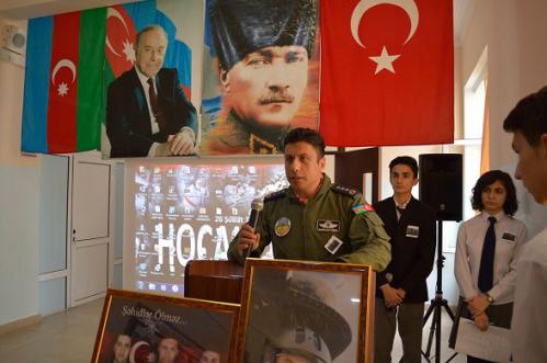 Bakü Atatürk Lisemizde Şehitlerimizi Andık