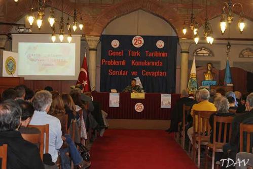 Turan Kültür Merkezi - Genel Türk Tarihinin Problemli Konularında Sorular ve Cevapları