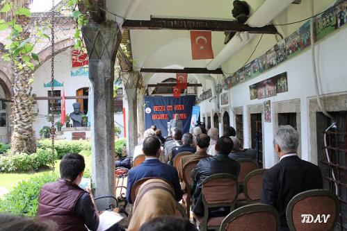 Turan Kültür Merkezi - Türk Dünyası Araştırmaları Vakfı Örneğinde Vakıf ve Sivil toplum Analizi
