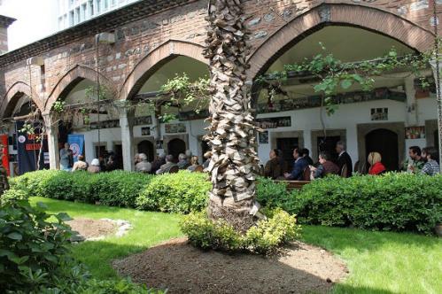 Turan Kültür Merkezi - Türk Dünyası Araştırmaları Vakfı Örneğinde Vakıf ve Sivil toplum Analizi