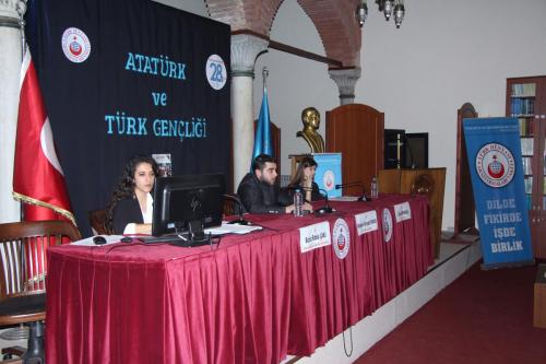 Turan Kültür Merkezi - Atatürk ve Türk Gençliği