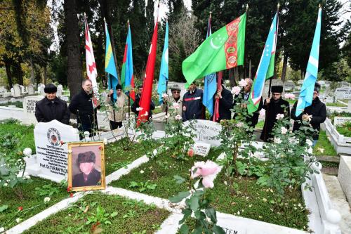 Turan Yazgan Hocamızı Kabri Başında Andık